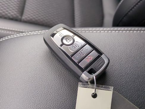 New 2026 Ford Escape SE image 68