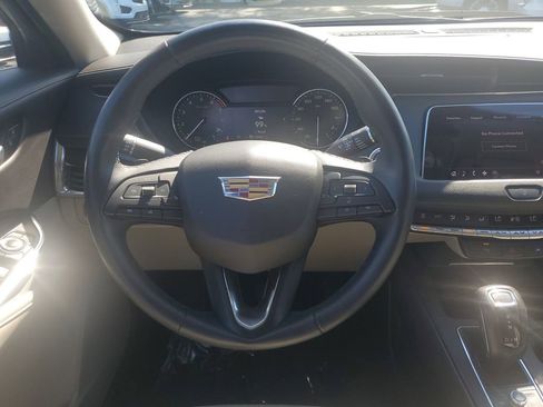 Used 2019 Cadillac XT4 Premium Luxury w/ Driver Awareness Package image 17
