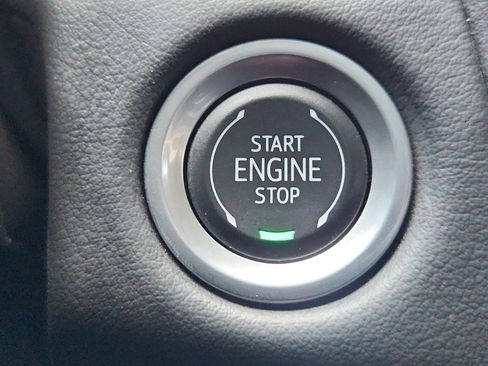 Certified 2024 GMC Yukon XL AT4 w/ Technology Package AWD/4WD image 27