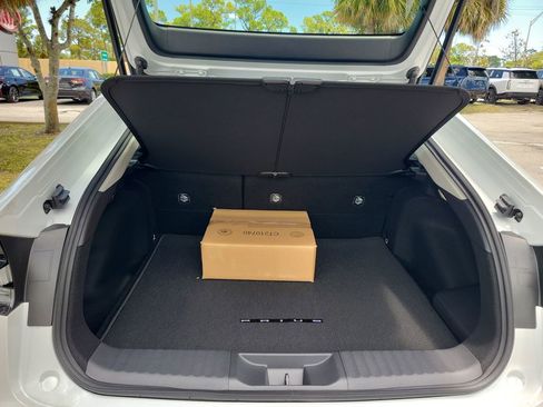 New 2026 Toyota Prius Plug-In Hybrid FWD image 29