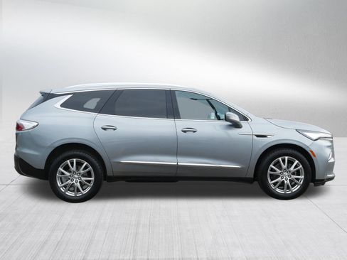 Used 2023 Buick Enclave Essence w/ Experience Buick Package AWD/4WD image 8