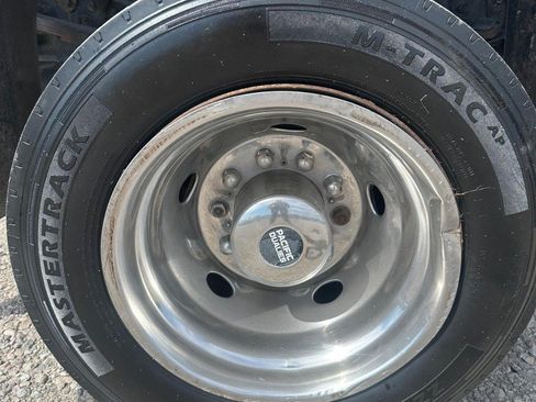 Used 2014 Ford F550 4x4 Regular Cab Super Duty image 10