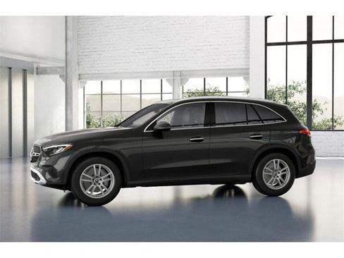 New 2026 Mercedes-Benz GLC 300 4MATIC image 36