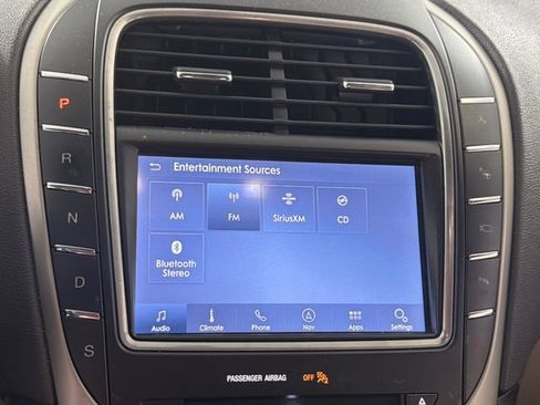 Used 2020 Lincoln Nautilus Reserve w/ Equipment Group 201A FWD image 5