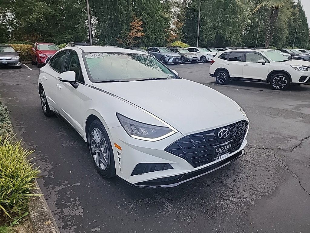 Used 2022 Hyundai Sonata SEL w/ Winter Weather Package FWD image 6