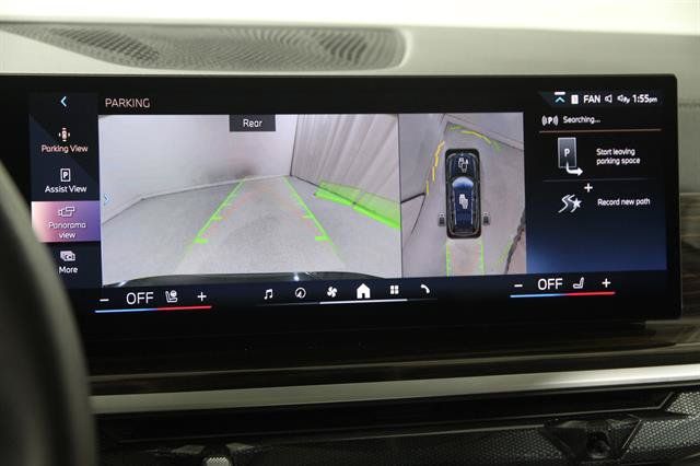 Used 2026 BMW X7 xDrive40i AWD/4WD image 13