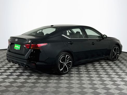Used 2024 Nissan Altima 2.5 SR FWD image 8