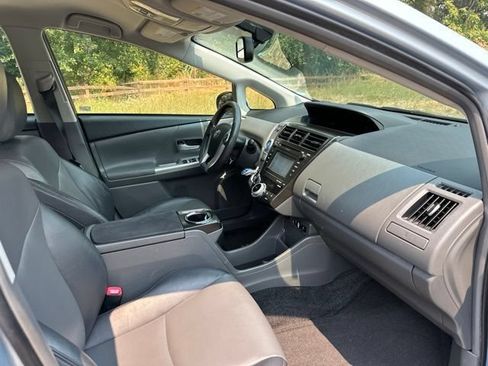 Used 2012 Toyota Prius V Five FWD image 30