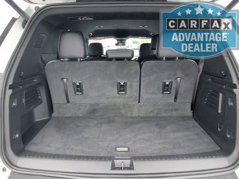 Certified 2025 Chevrolet Traverse LT FWD image 11
