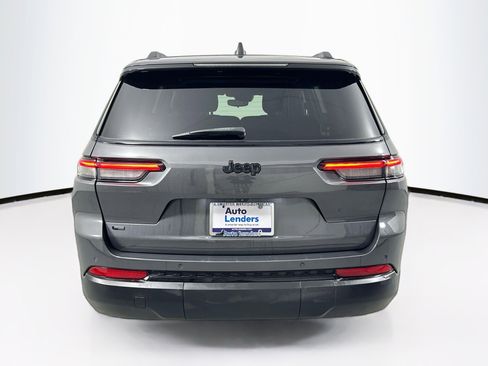 Used 2022 Jeep Grand Cherokee L Altitude image 6