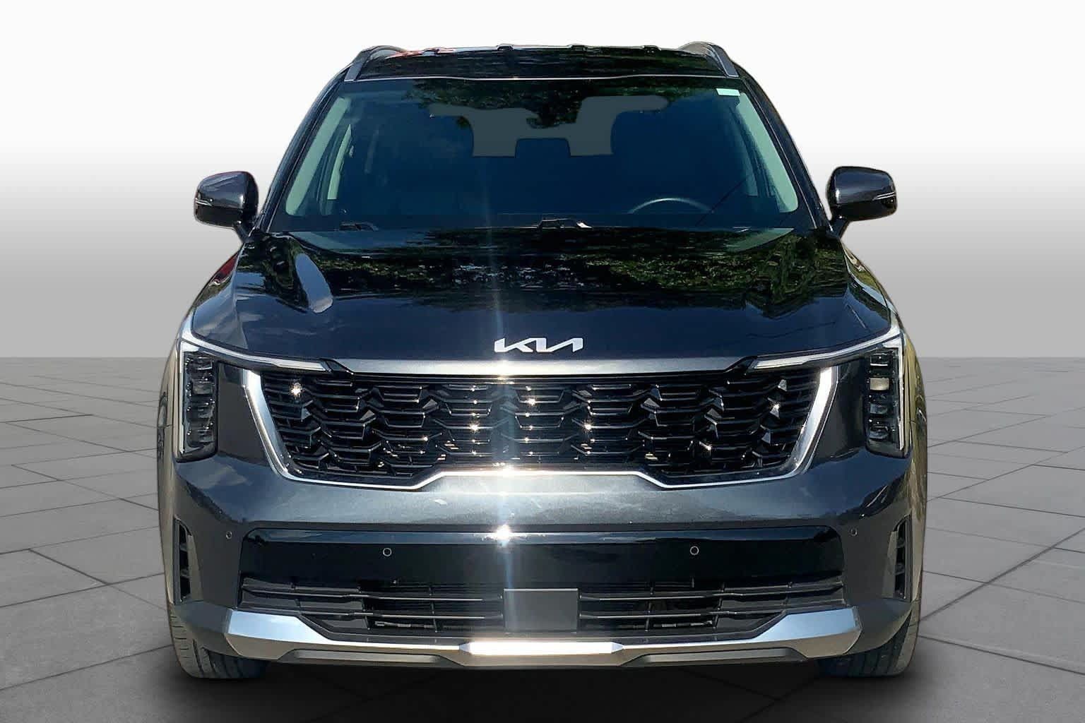 Used 2024 Kia Sorento S FWD image 4