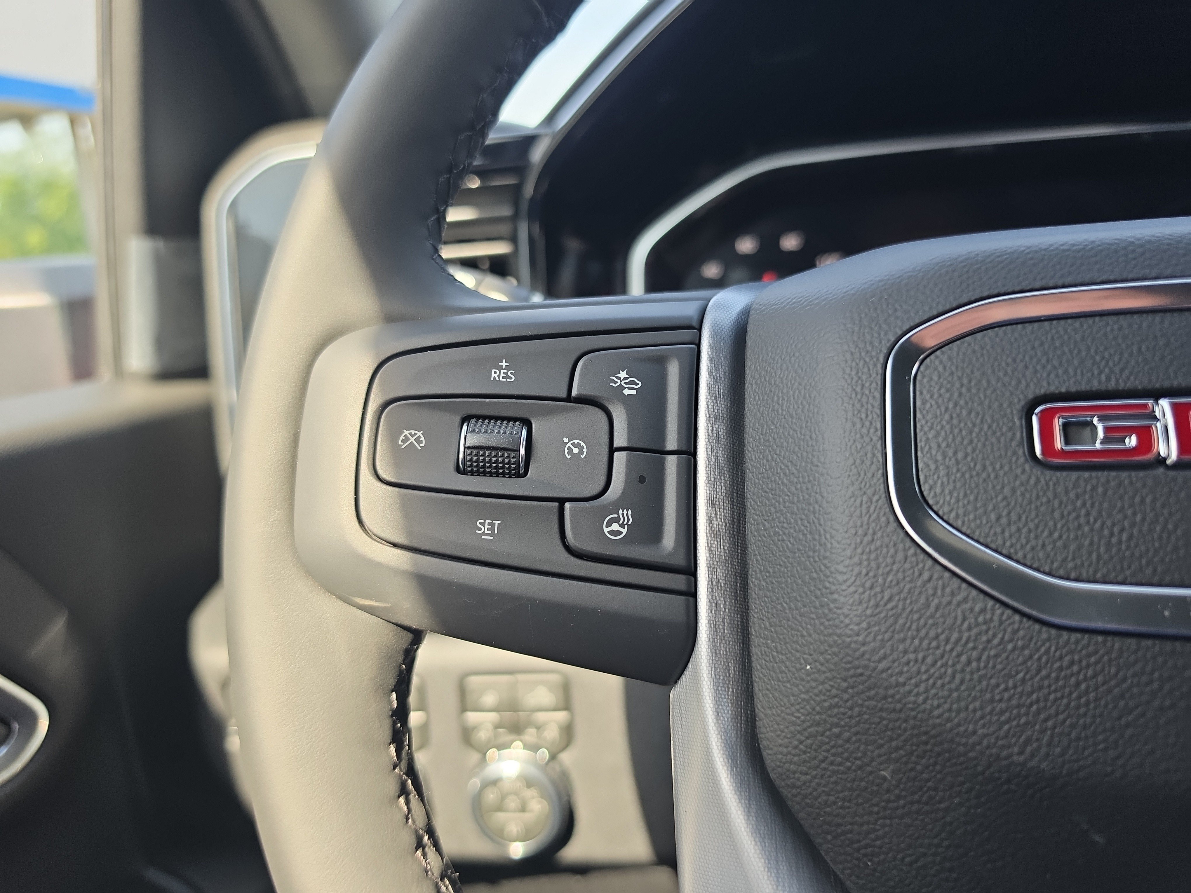 New 2026 GMC Sierra 2500 SLT w/ SLT Premium Package AWD/4WD image 23