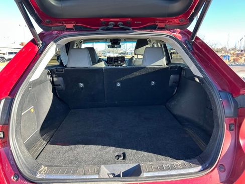 Used 2021 Toyota Venza XLE w/ Softex Package image 29