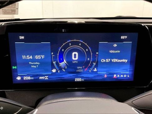 Used 2025 Chevrolet Traverse Z71 AWD/4WD image 30