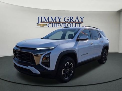 New 2026 Chevrolet Equinox ACTIV w/ Convenience Package III image 7