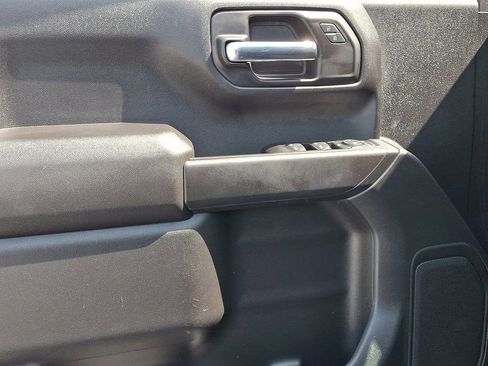 Used 2022 Chevrolet Silverado 1500 Custom AWD/4WD image 14