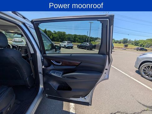 Used 2025 Subaru Ascent Touring AWD/4WD image 14