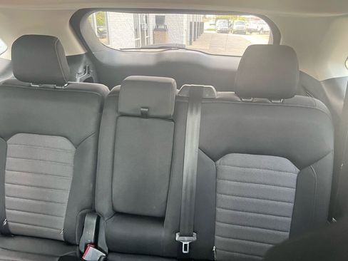Used 2020 Ford Edge SE FWD image 13