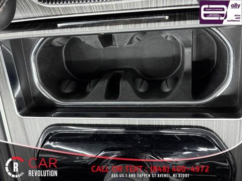 Used 2023 Jeep Wagoneer L Series II image 45