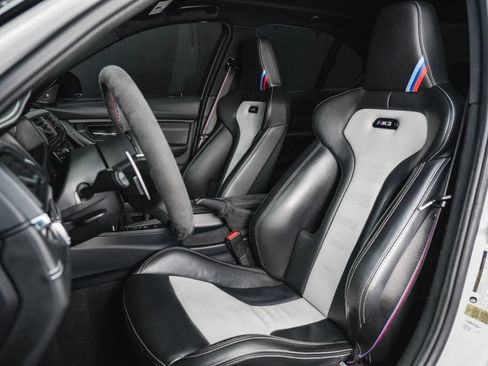 Used 2018 BMW M3 CS w/ Executive Package image 44