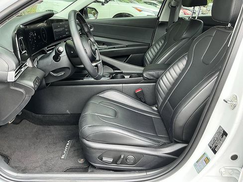 Used 2024 Hyundai Elantra Limited FWD image 12