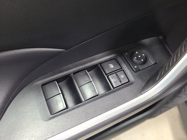 Certified 2022 Toyota RAV4 XLE Premium AWD/4WD image 22