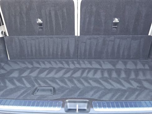 Certified 2025 Mercedes-Benz GLS 450 4MATIC image 33