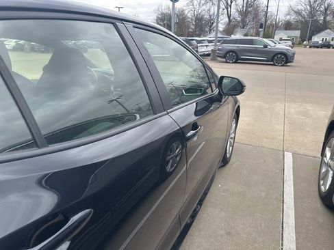 Used 2024 Toyota Corolla SE image 8