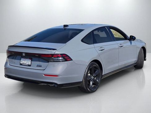 Used 2023 Honda Accord Sport image 4