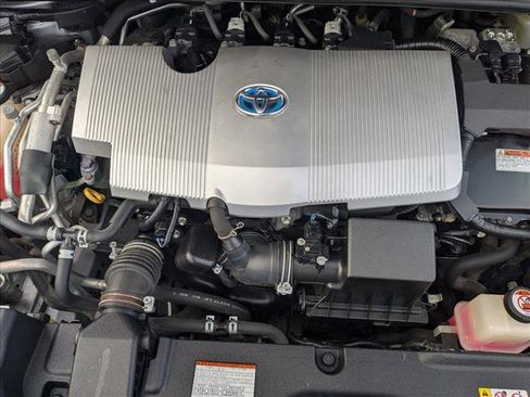 Used 2017 Toyota Prius Prime Plus image 22