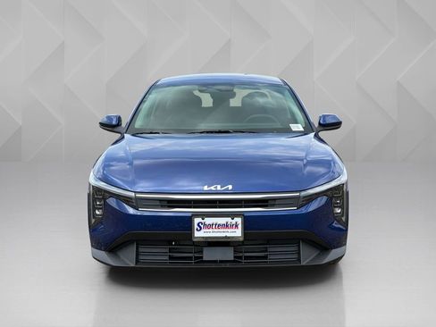 New 2026 Kia K4 LXS image 2