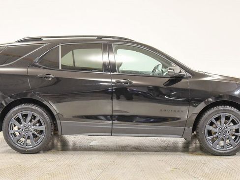 Used 2022 Chevrolet Equinox RS w/ RS Leather Package image 12