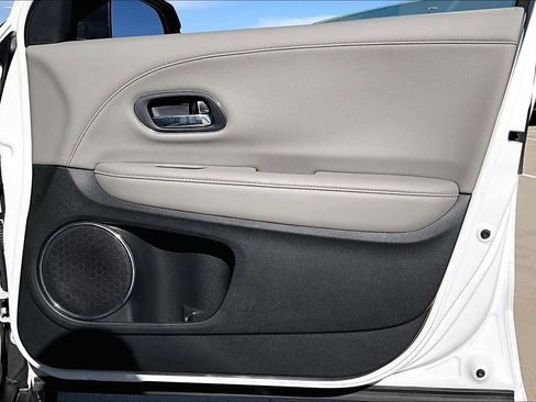 Used 2022 Honda HR-V EX-L image 21