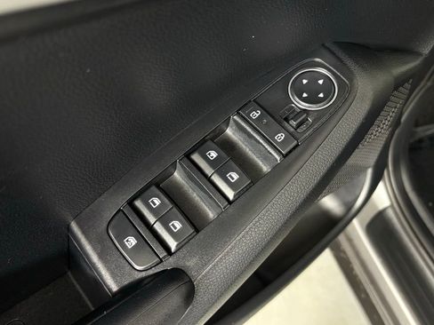 New 2026 Kia Seltos LX FWD image 14