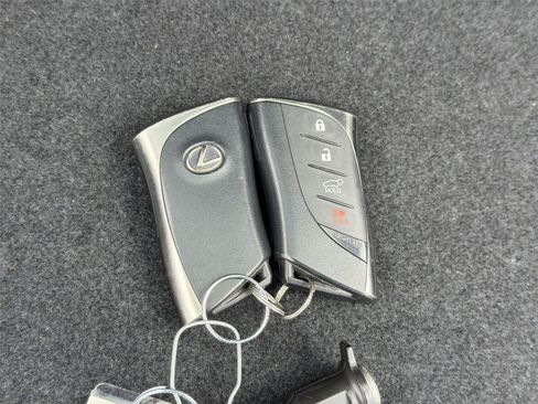 Used 2024 Lexus RX 450h AWD w/ Convenience Package image 22