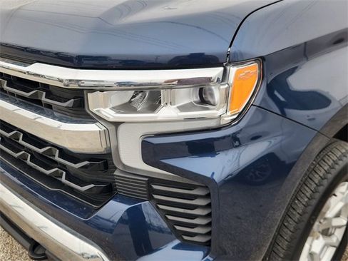 Used 2023 Chevrolet Silverado 1500 LT image 6