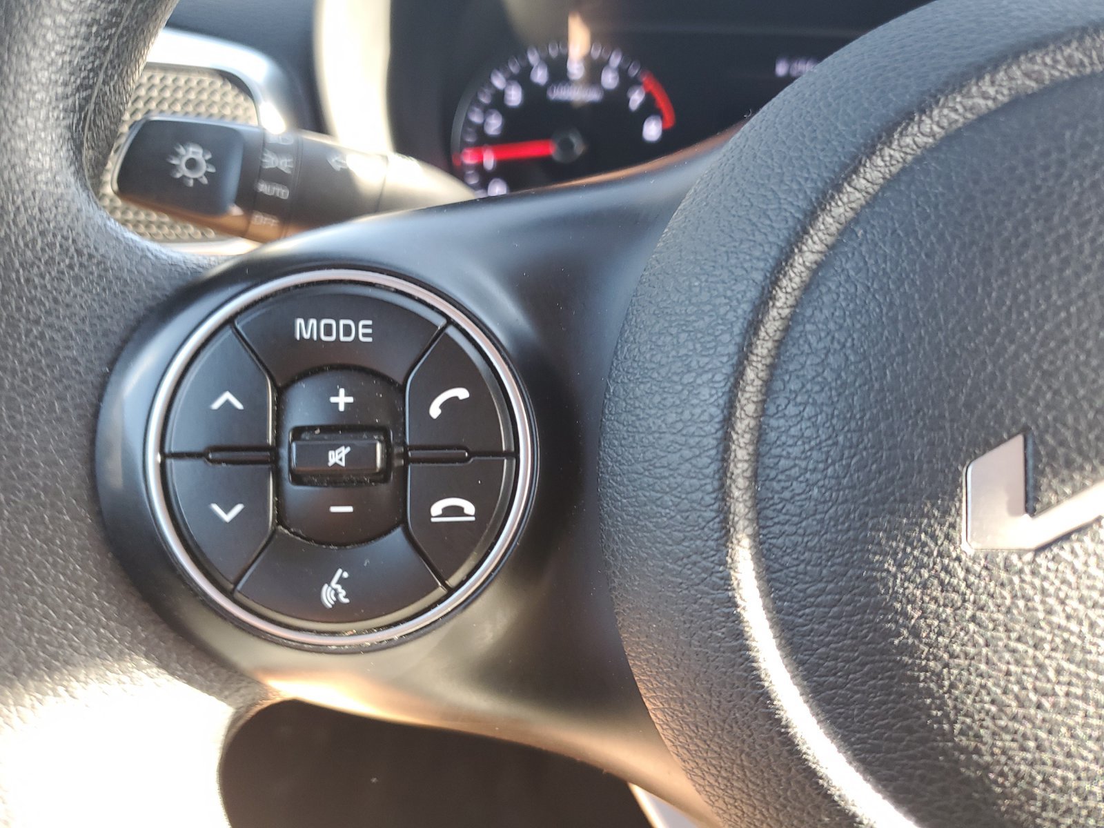 Used 2022 Kia Soul LX FWD image 21
