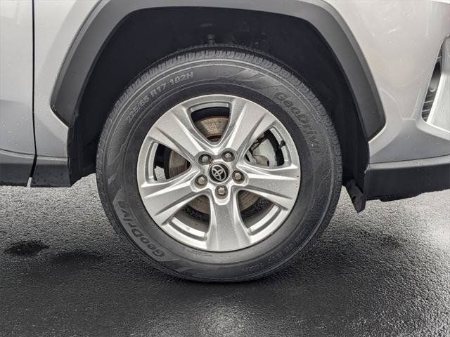Certified 2021 Toyota RAV4 XLE w/ Convenience Package FWD image 30