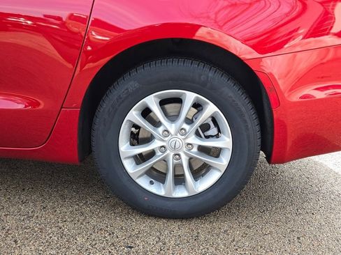 New 2026 Chrysler Pacifica Select image 15