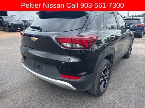 Used 2025 Chevrolet TrailBlazer LT image 3