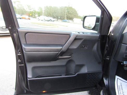 Used 2012 Nissan Titan SV w/ SV Value Truck Pkg image 18