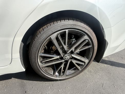 Used 2026 Toyota Camry XSE AWD/4WD image 9