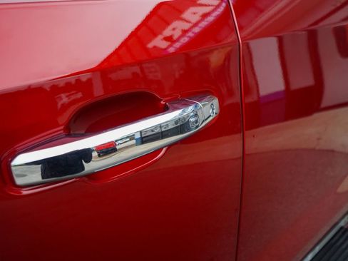 Used 2024 GMC Sierra 1500 SLT w/ SLT Premium Plus Package image 9