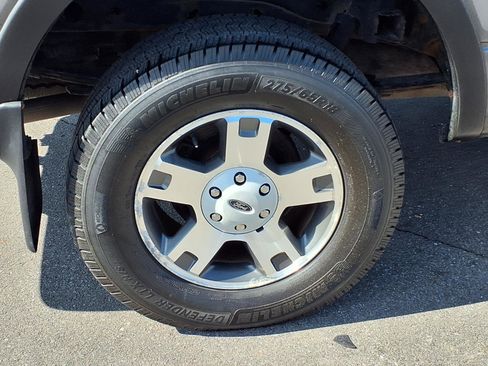 Used 2005 Ford F150 XLT image 26