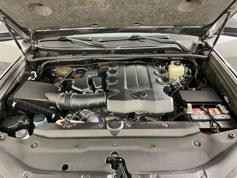 Used 2019 Toyota 4Runner Limited AWD/4WD image 30