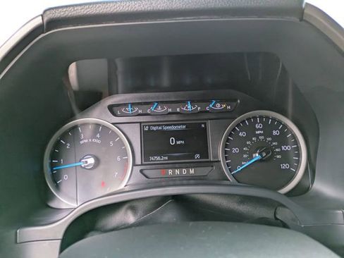 Used 2020 Ford Expedition XLT image 27