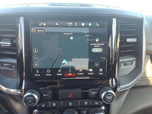 Used 2024 RAM 1500 Laramie image 17