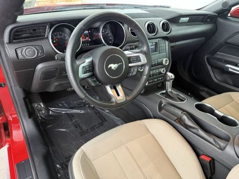 Certified 2022 Ford Mustang Coupe RWD image 10