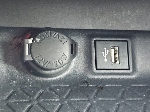 Used 2023 Toyota RAV4 SE w/ Convenience Package AWD/4WD image 14