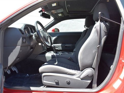 Used 2011 Dodge Challenger R/T RWD image 10